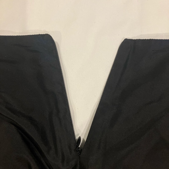 Black, wide leg, French Connection pants, with sequins on the sides. Size 10. - Picture 8 of 8